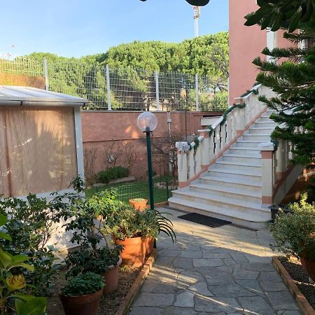 Resort Dependance Di Villa Rosa Maria Σαβόνα Εξωτερικό φωτογραφία