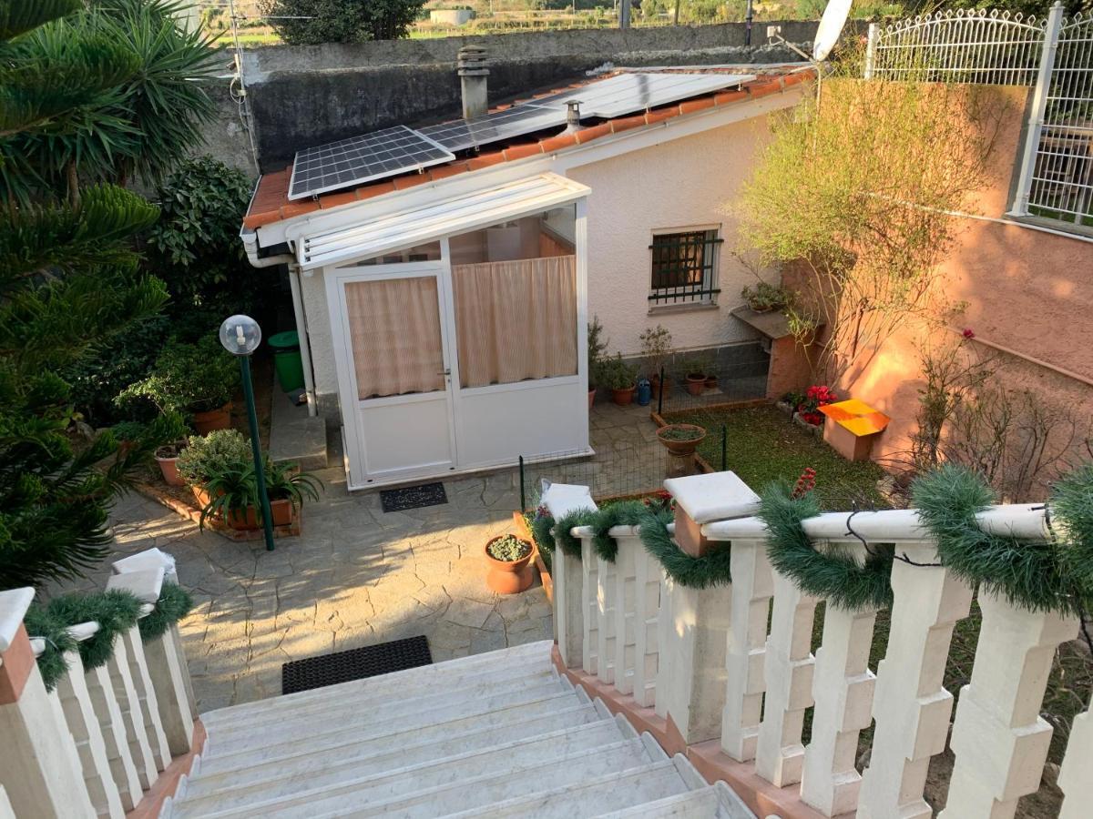Resort Dependance Di Villa Rosa Maria Σαβόνα Εξωτερικό φωτογραφία